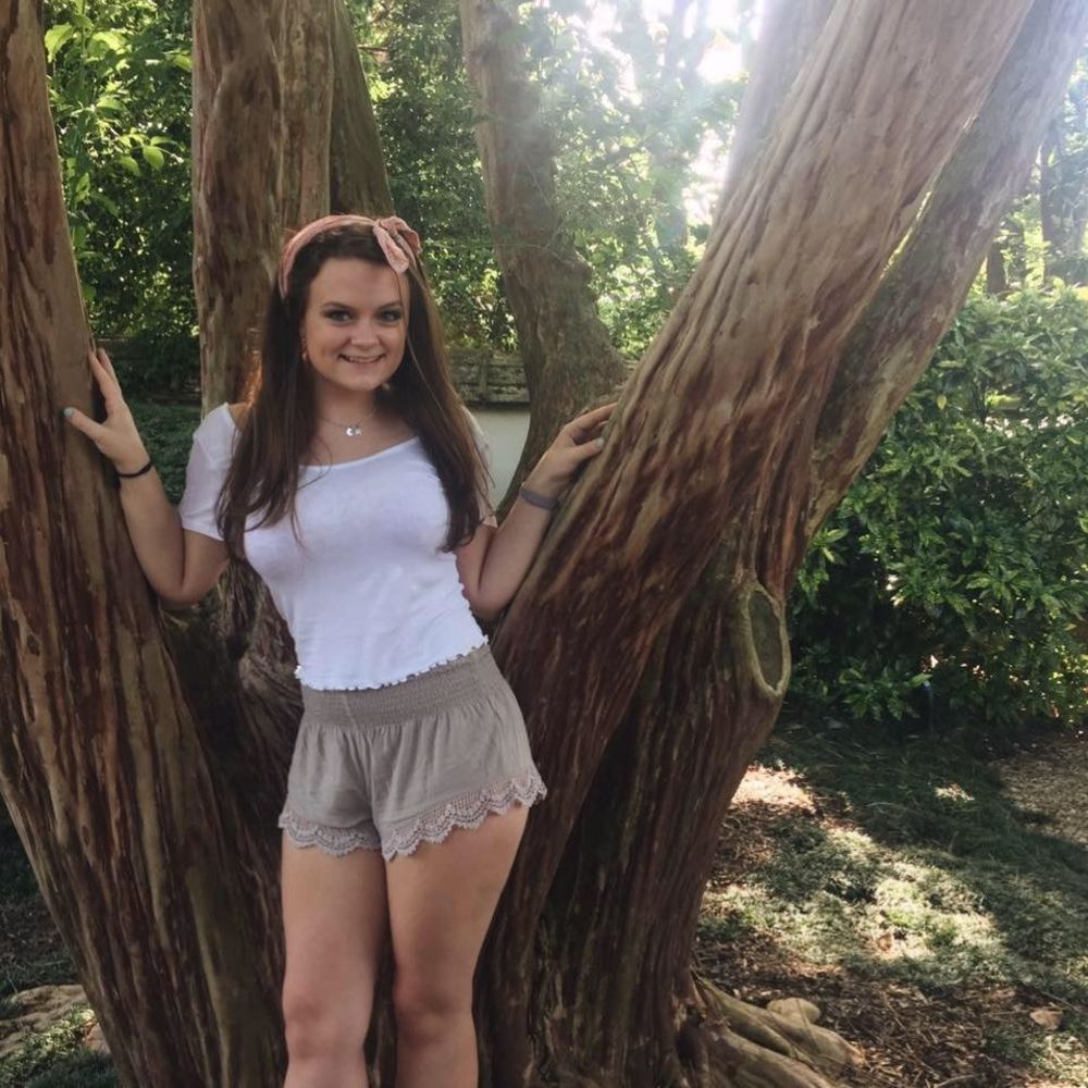 Meet your Posher, Kayla